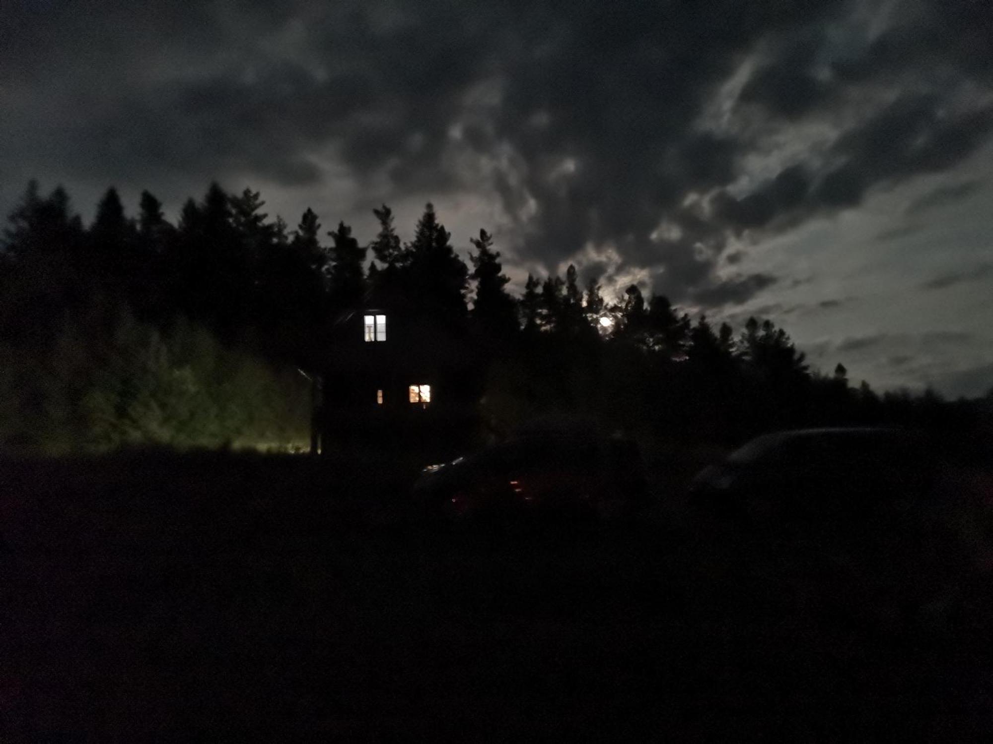 Osada Na Granicy - W Bieszczadach *